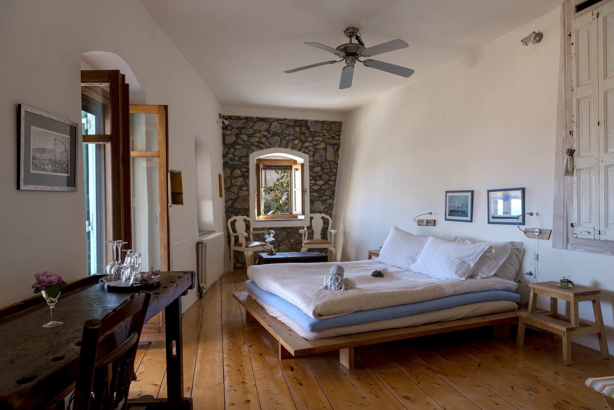 Wind Tales Hotel แอร์มูโปลี ภายนอก รูปภาพ